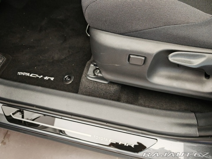 Toyota C-HR 2.0 PHEV 4x2 Style 2024