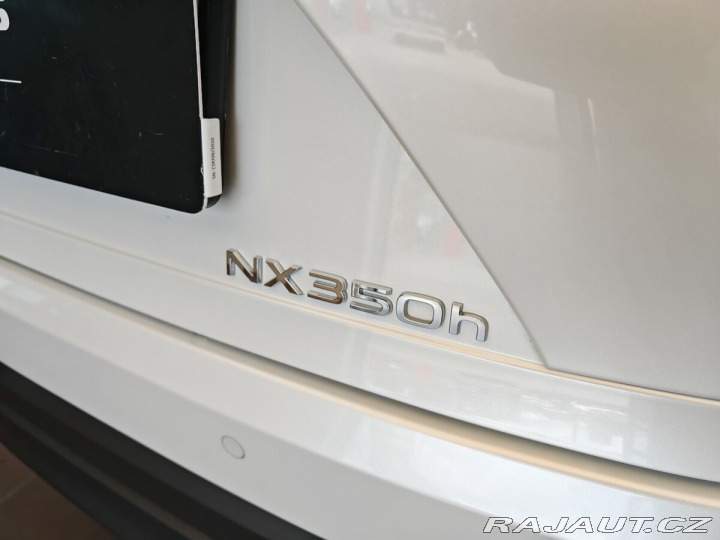 Lexus Ostatní modely NX 350h 2,5 Luxury Panoramic 2024