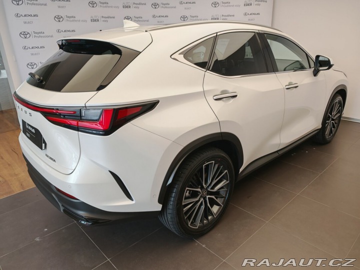 Lexus Ostatní modely NX 350h 2,5 Luxury Panoramic 2024