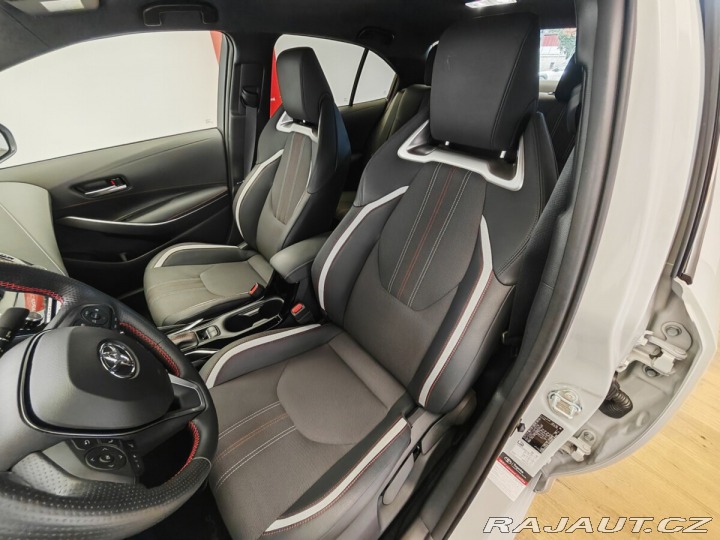 Toyota Corolla 1,8 Hybrid e-CVT GR SPORT 2024