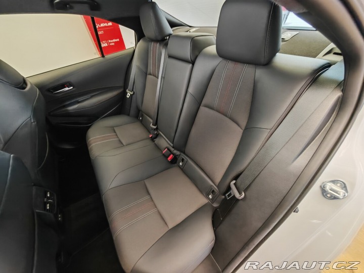 Toyota Corolla 1,8 Hybrid e-CVT GR SPORT 2024