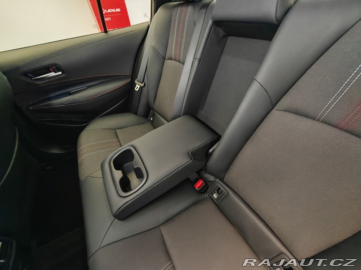 Toyota Corolla 1,8 Hybrid e-CVT GR SPORT 2024