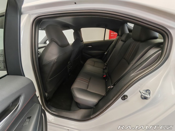 Toyota Corolla 1,8 Hybrid e-CVT GR SPORT 2024