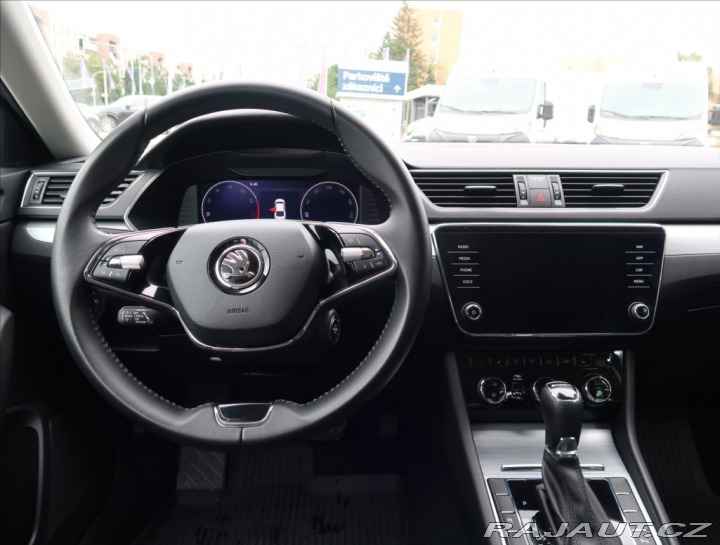 Škoda Superb 2,0 TSi DSG  1 MAJITEL 2023