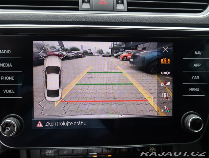 Škoda Superb 2,0 TSi DSG  1 MAJITEL 2023