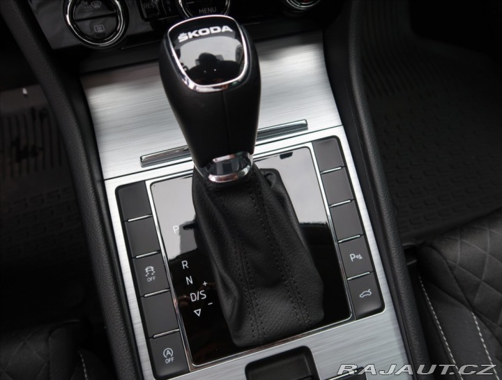 Škoda Superb 2,0 TSi DSG  1 MAJITEL 2023