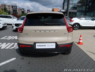 Volvo XC40 2,0 B3 AUT Plus Dark 2024