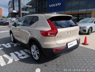Volvo XC40 2,0 B3 AUT Plus Dark 2024