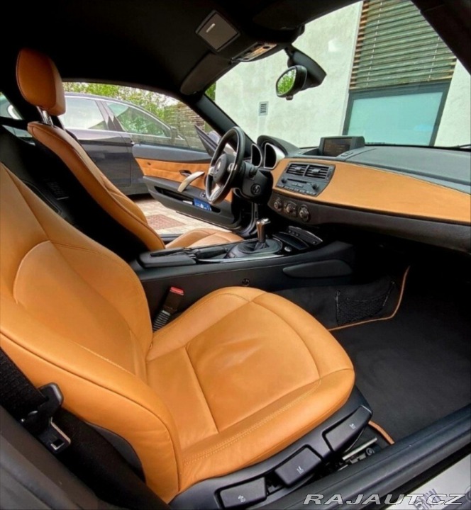BMW Z4 3,0   si nájezd 112 tis 1800