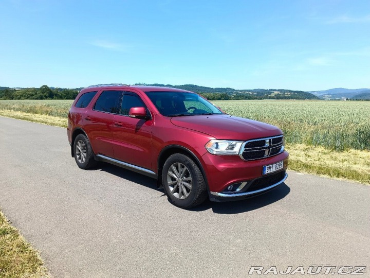 Dodge Durango 3,6   rodinný „tank“ s LP 2014
