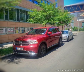 Dodge Durango 3,6   rodinný „tank“ s LP 2014