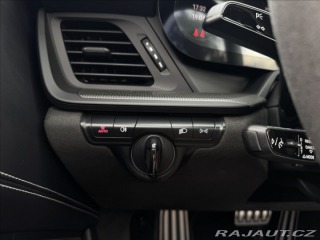 Porsche 911 Carrera GTS Chrono 2024