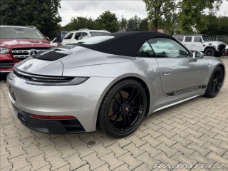Porsche 911 Carrera GTS Chrono 2024