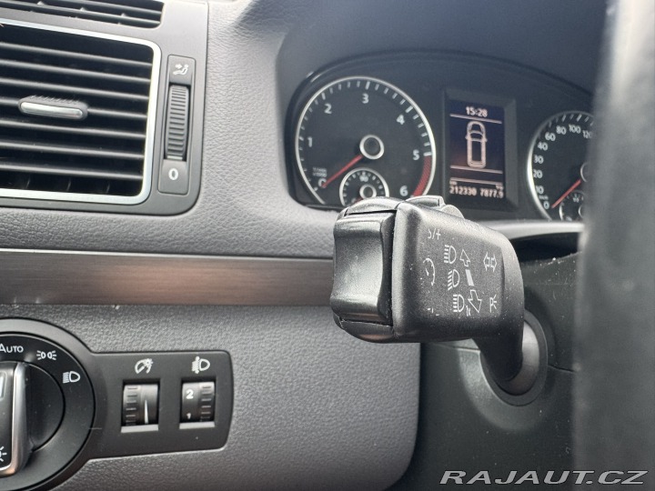 Volkswagen Touran 1,6 TDI 77 KW COMFORT 2013