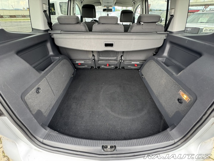 Volkswagen Touran 1,6 TDI 77 KW COMFORT 2013
