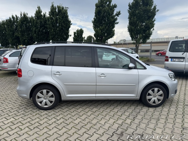 Volkswagen Touran 1,6 TDI 77 KW COMFORT 2013