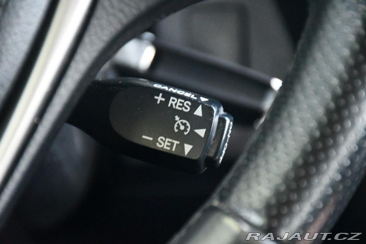Toyota RAV4 2.0D D4D TAŽNÉ 2xKOLA ČR 2015