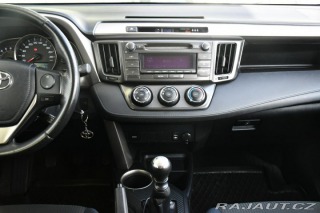 Toyota RAV4 2.0D D4D TAŽNÉ 2xKOLA ČR 2015