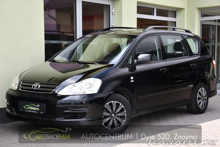 Toyota Avensis Verso 2.0D-4D 2xKOLA A/C 2005