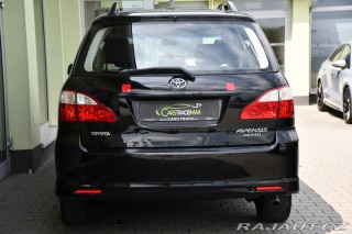 Toyota Avensis Verso 2.0D-4D 2xKOLA A/C 2005