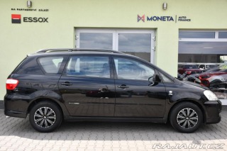 Toyota Avensis Verso 2.0D-4D 2xKOLA A/C 2005