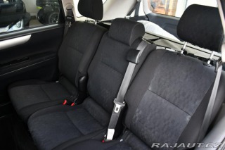 Toyota Avensis Verso 2.0D-4D 2xKOLA A/C 2005