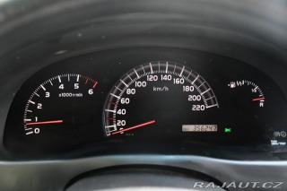 Toyota Avensis Verso 2.0D-4D 2xKOLA A/C 2005