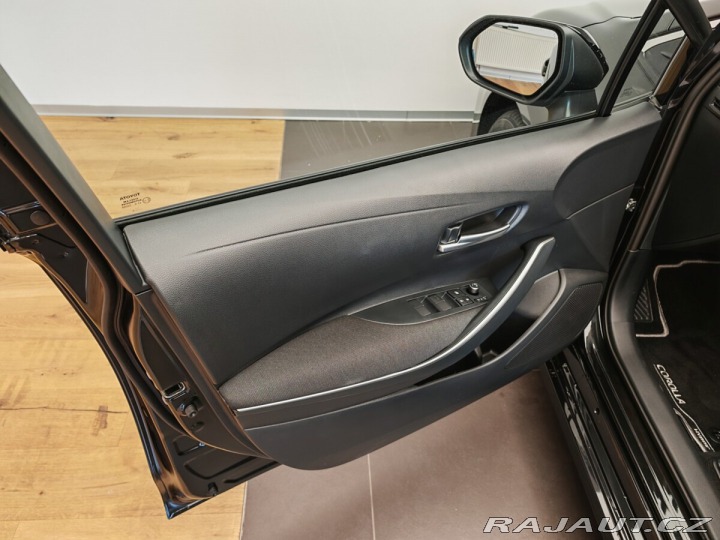 Toyota Corolla 1.8L (HEV speciální) 140 2025