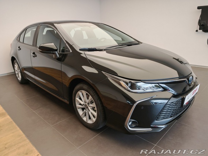 Toyota Corolla 1.8L (HEV speciální) 140 2025