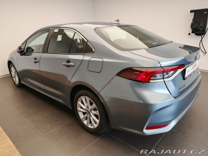 Toyota Corolla 1.8L (HEV speciální) 140 2025