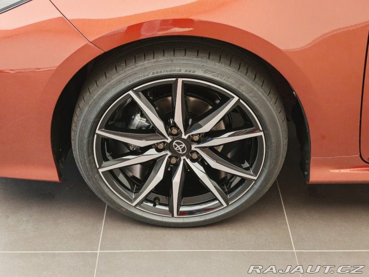 Toyota Corolla 1.8L HEV CVT ZT GR sport 2025