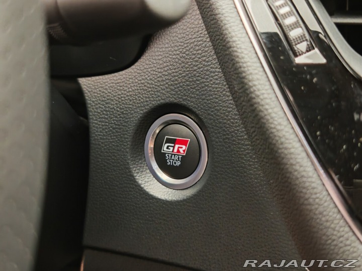 Toyota Corolla 1.8L HEV CVT ZT GR sport 2025
