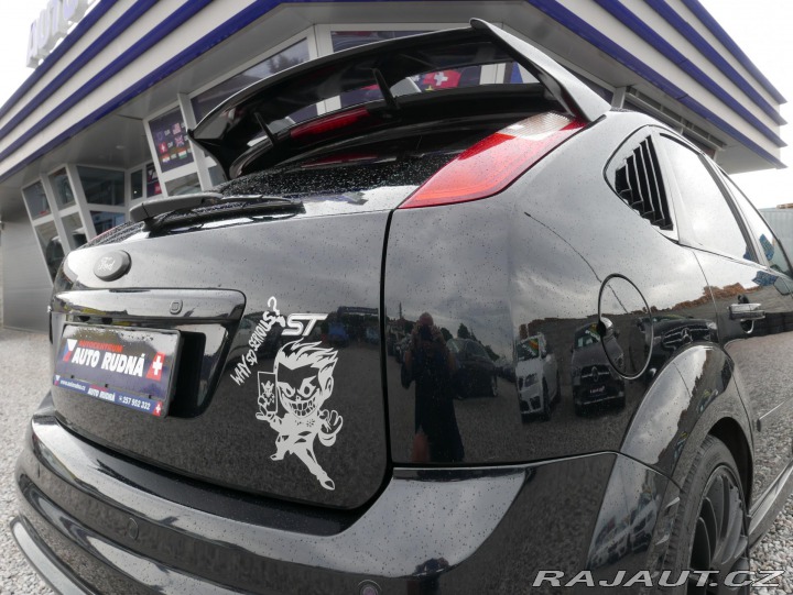 Ford Focus ST 2,5Turbo 166kW 2005