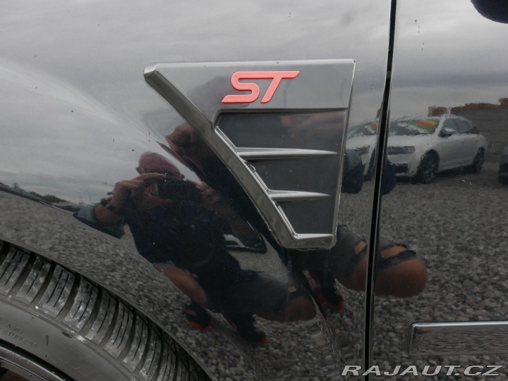Ford Focus ST 2,5Turbo 166kW 2005