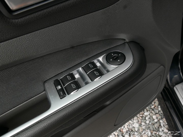 Ford Focus ST 2,5Turbo REZERVACE 2005