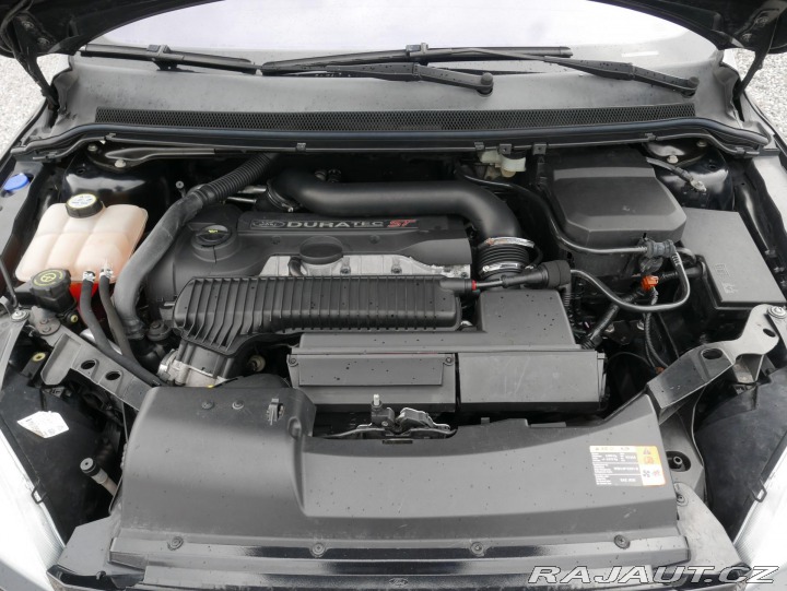 Ford Focus ST 2,5Turbo 166kW 2005