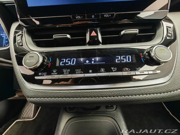 Toyota Corolla 1.8 Hybrid e-CVT Style To 2024