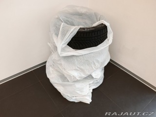 Toyota Corolla 1.8 Hybrid e-CVT Style To 2024