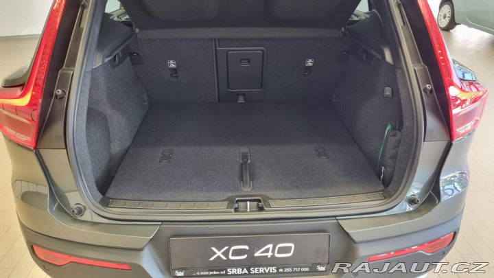Volvo XC40 B3 2.0L 163 HP AT7 FWD CO 2025