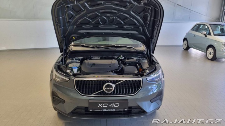 Volvo XC40 B3 2.0L 163 HP AT7 FWD CO 2025
