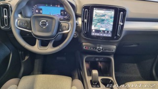 Volvo XC40 B3 2.0L 163 HP AT7 FWD CO 2025