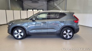 Volvo XC40 B3 2.0L 163 HP AT7 FWD CO 2025