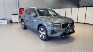Volvo XC40 B3 2.0L 163 HP AT7 FWD CO 2025