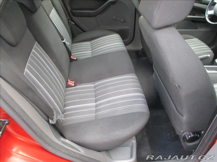 Ford Focus 1,6 i 74kw Po STK 2009