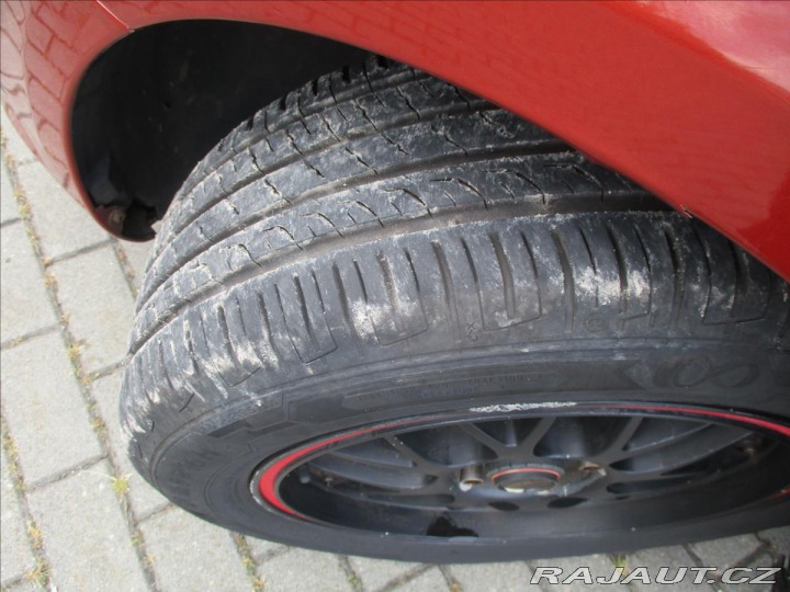 Ford Focus 1,6 i 74kw Po STK 2009