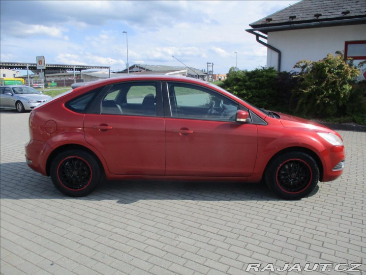 Ford Focus 1,6 i 74kw Po STK 2009