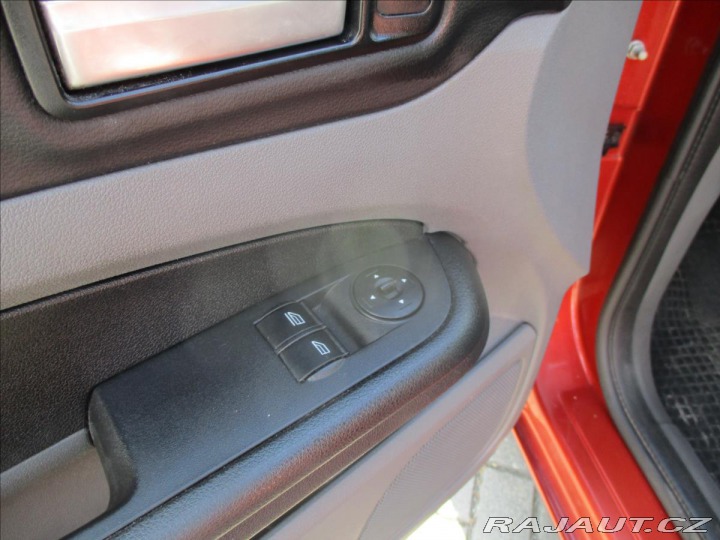 Ford Focus 1,6 i 74kw Po STK 2009