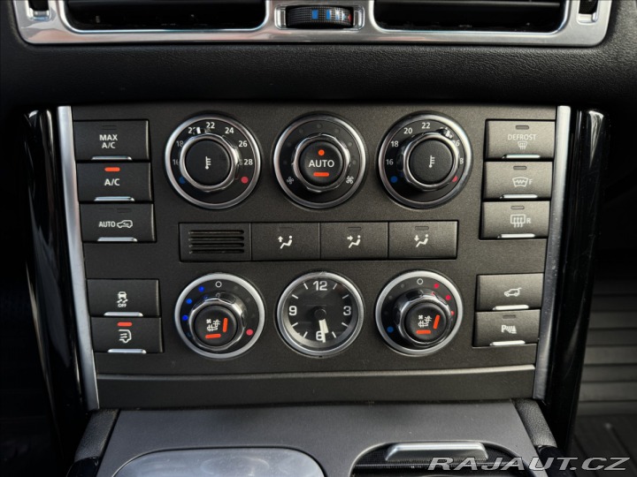 Land Rover Range Rover Vogue 4.4 V8 1.majitel ČR 2012