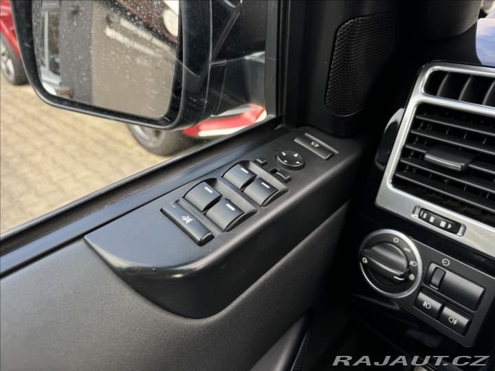 Land Rover Range Rover Vogue 4.4 V8 1.majitel ČR 2012