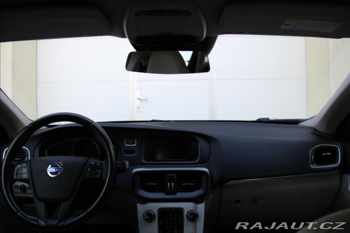 Volvo V40 1,6 D2 114PS Kinetic 2012